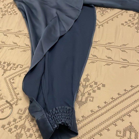 DKNY women’s blue long sleeve blouse - Picture 9 of 10